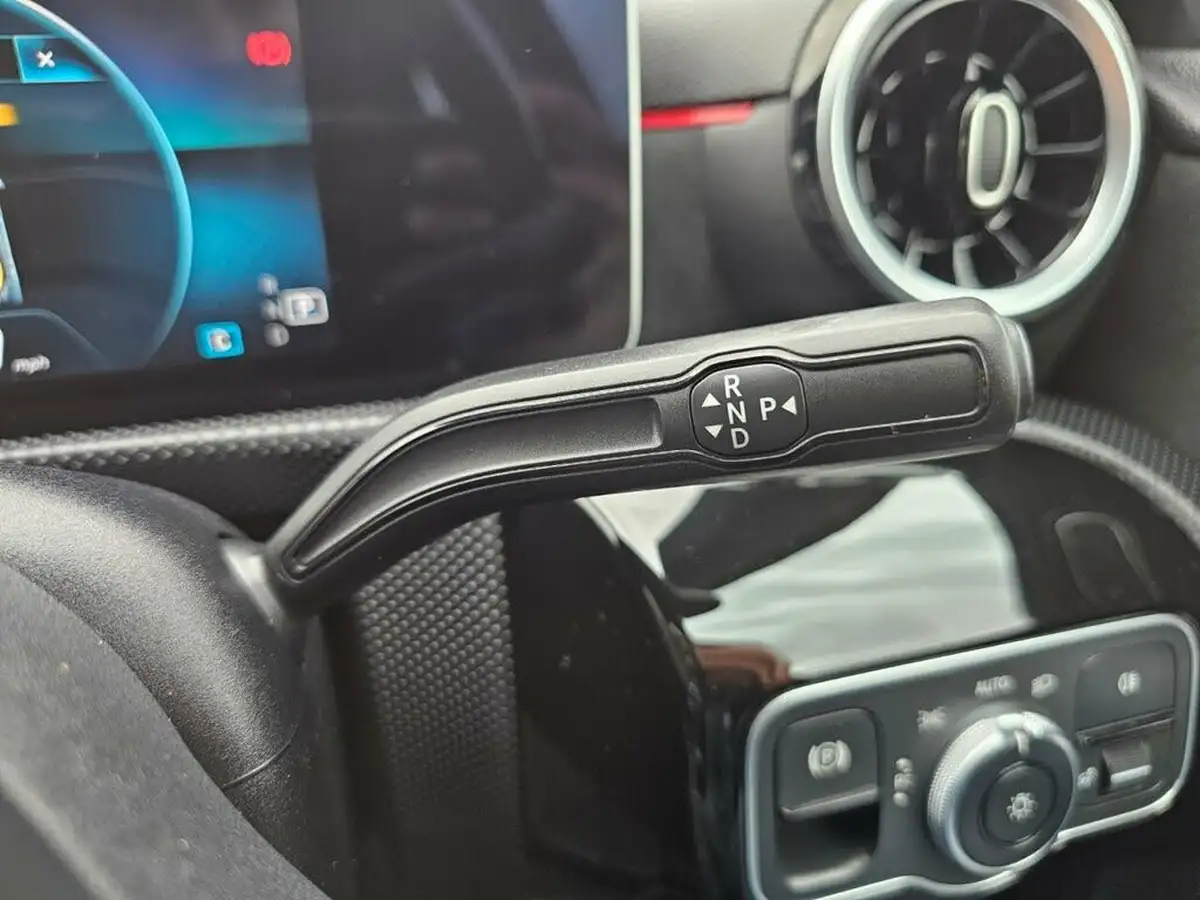 2019-mercedes-benz-a-class-13-a180-amg-line-executive-hatchback-5d-7g-dct-big-16