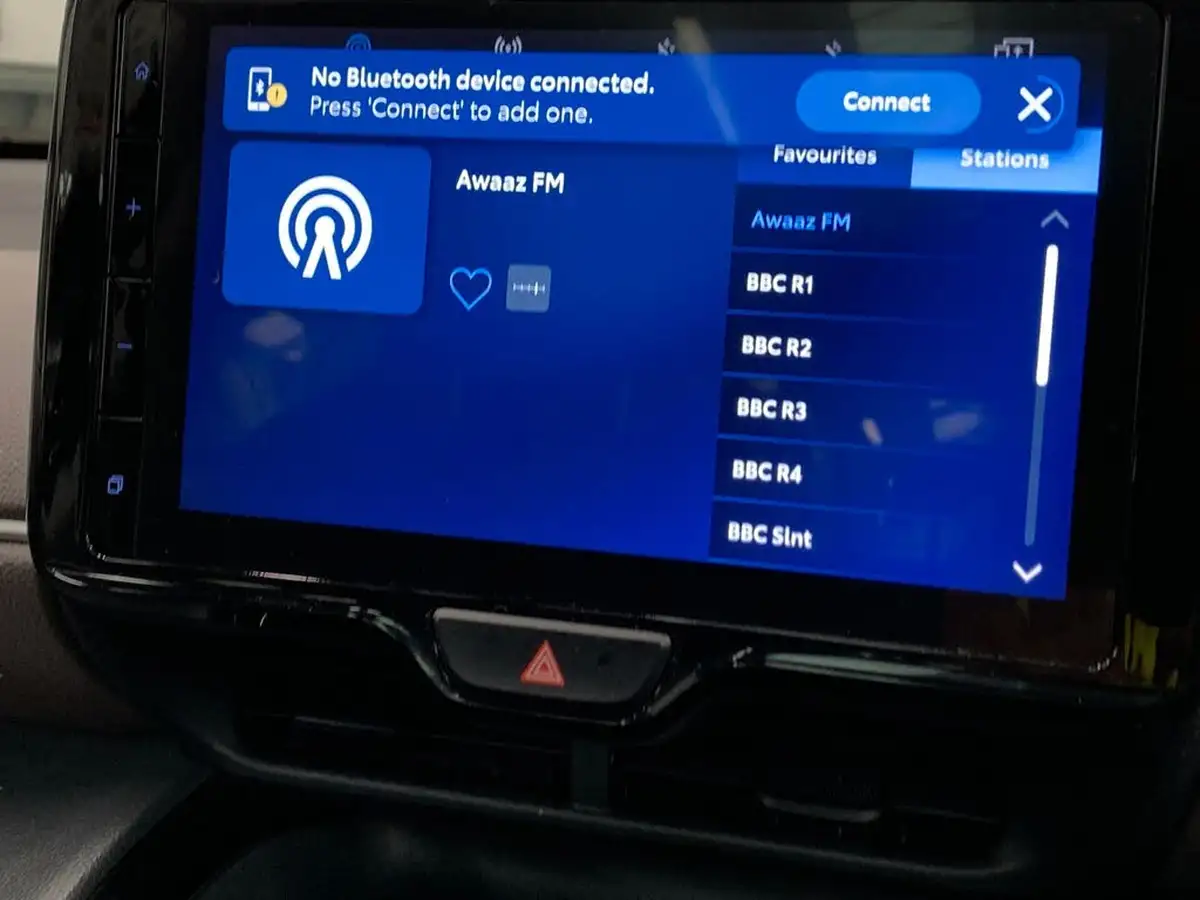 2022-toyota-yaris-cross-15-vvt-i-excel-awd-i-big-16