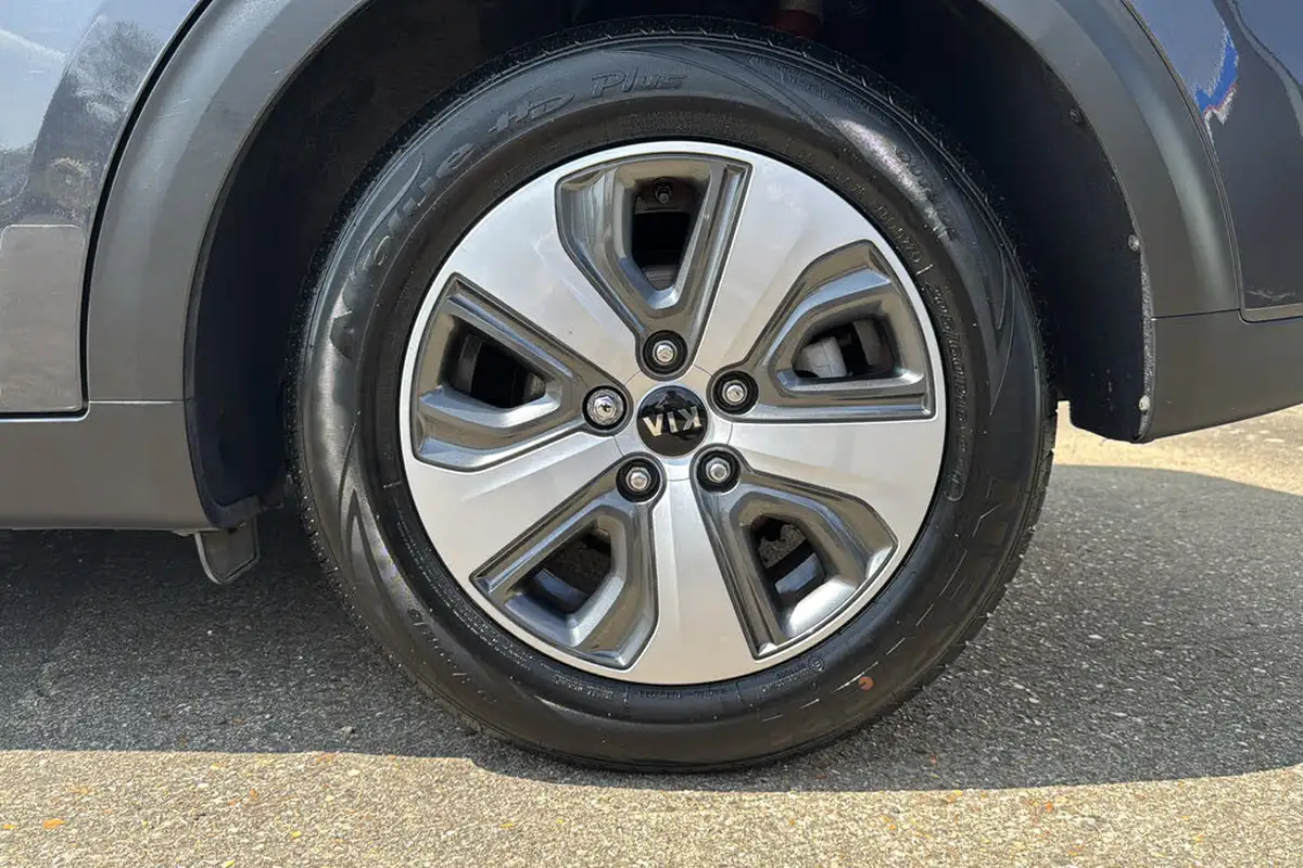 2018-kia-niro-16-gdi-2-adap-big-24