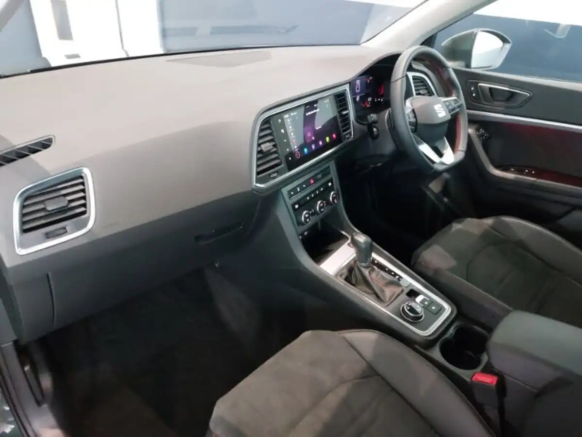 2023-seat-ateca-15-ecotsi-fr-dsg-big-4