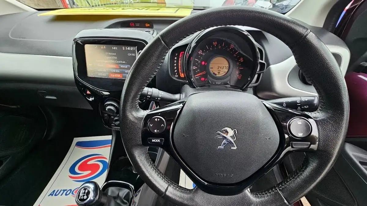 2016-peugeot-108-12-puretech-allure-hatchback-3d-big-24