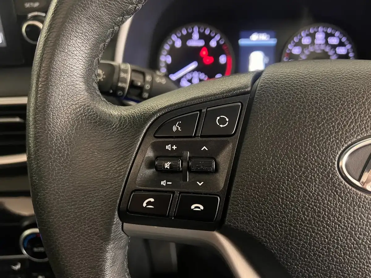 2018-hyundai-tucson-16crdi-premium-se-big-21