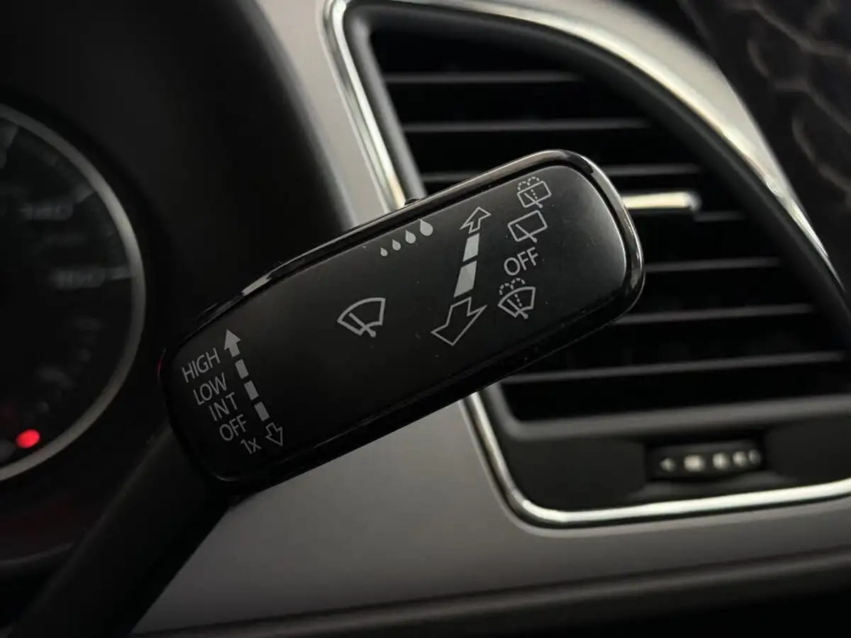 2017-seat-leon-14-tsi-xcellence-technology-hatchback-big-28