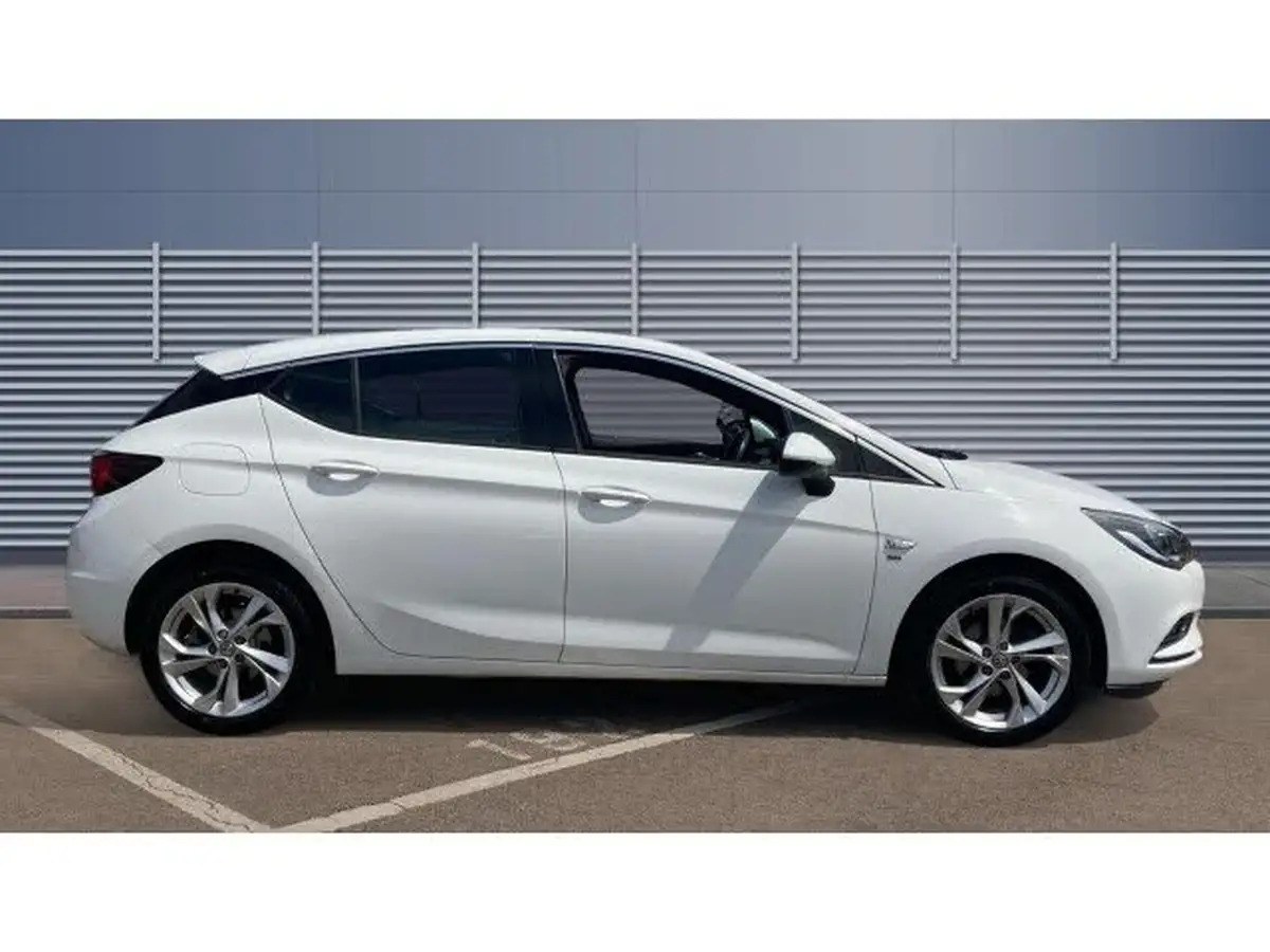 2017-vauxhall-astra-14i-16v-turbo-sri-nav-150ps-hatchback-big-4