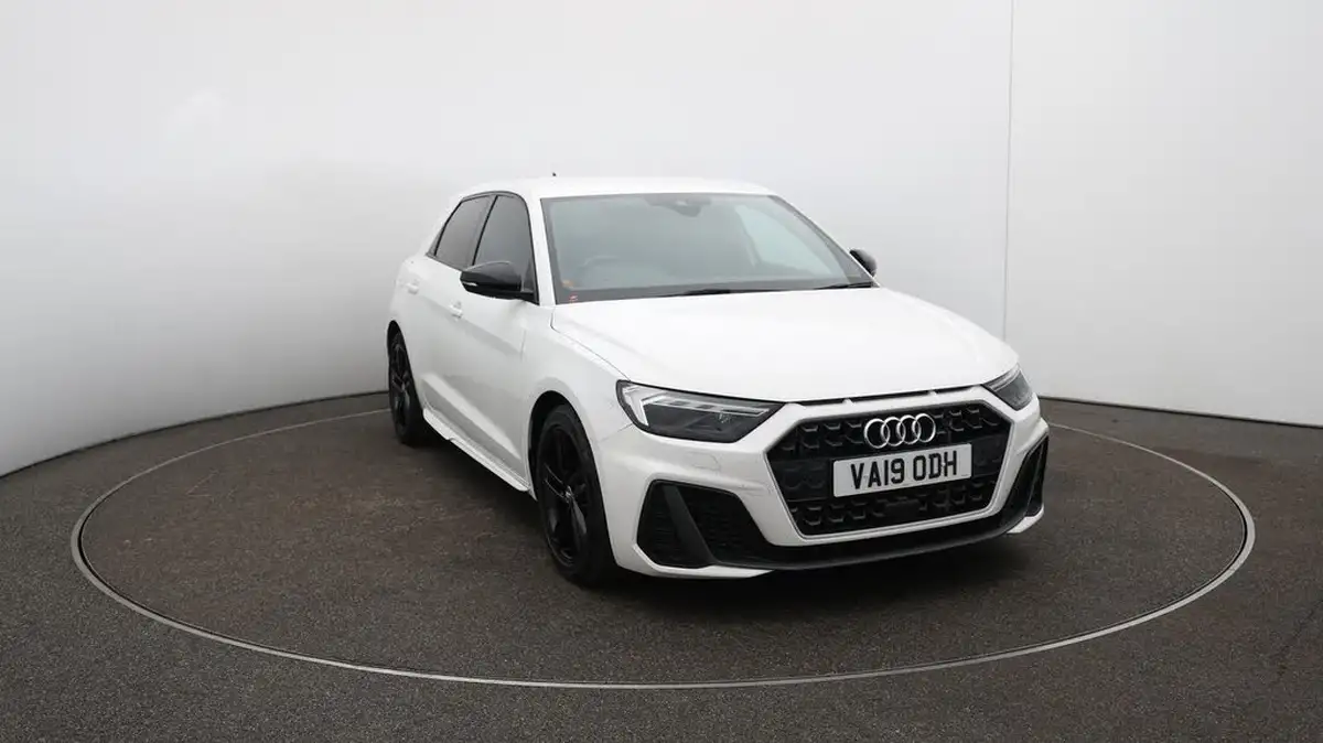 2019-audi-a1-10-30-tfsi-s-line-ss-tronic-big-40