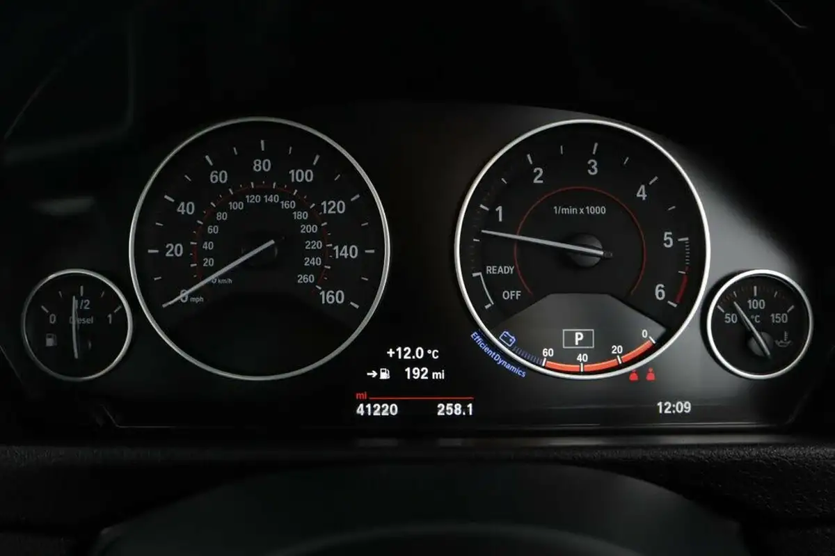 2016-bmw-4-series-30td-435d-xdrive-m-sport-coupe-2d-big-17