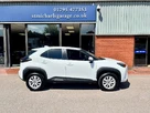 2024-toyota-yaris-cross-15-vvt-i-icon-small-9