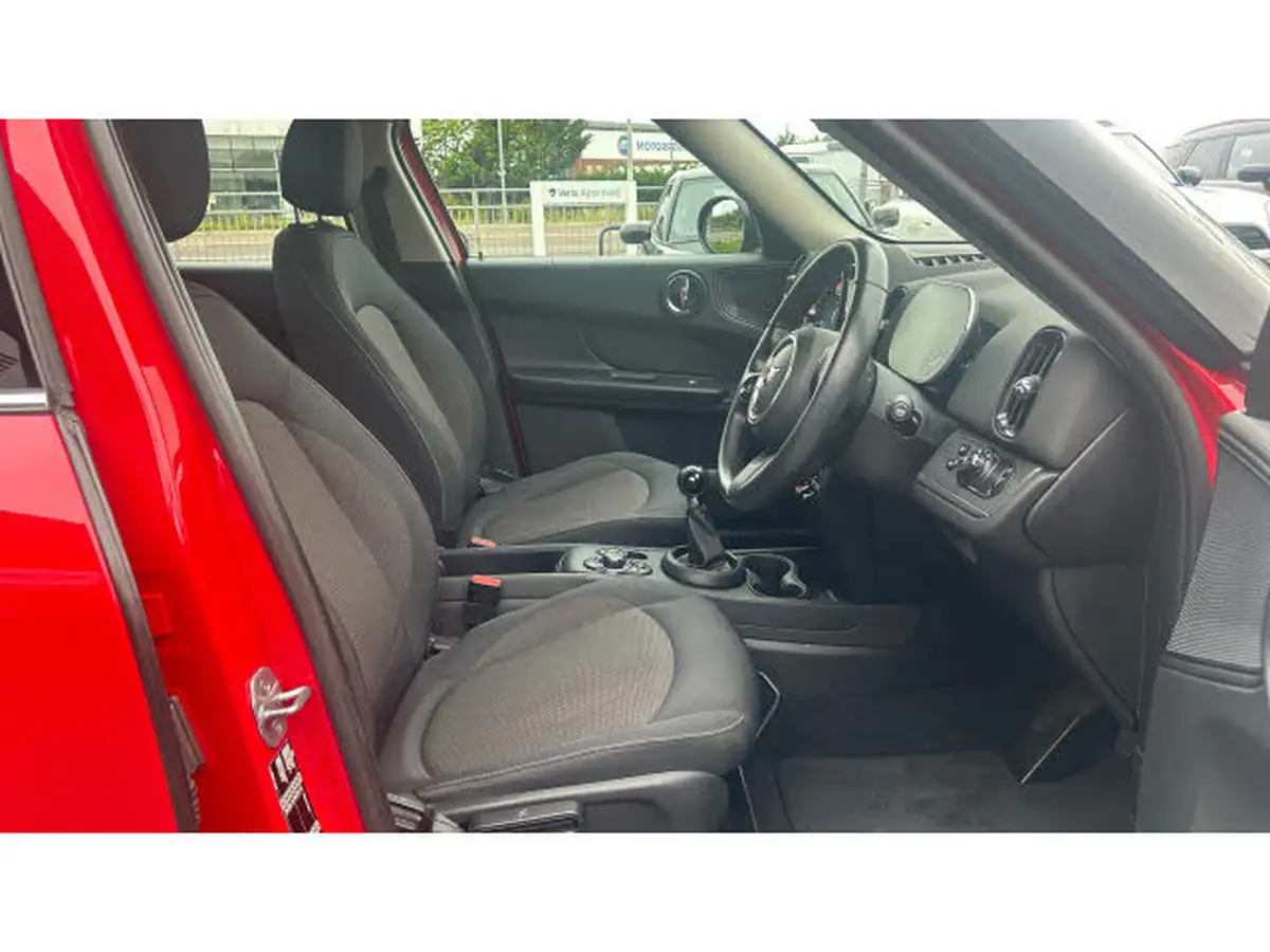2022-mini-countryman-15-cooper-classic-big-10