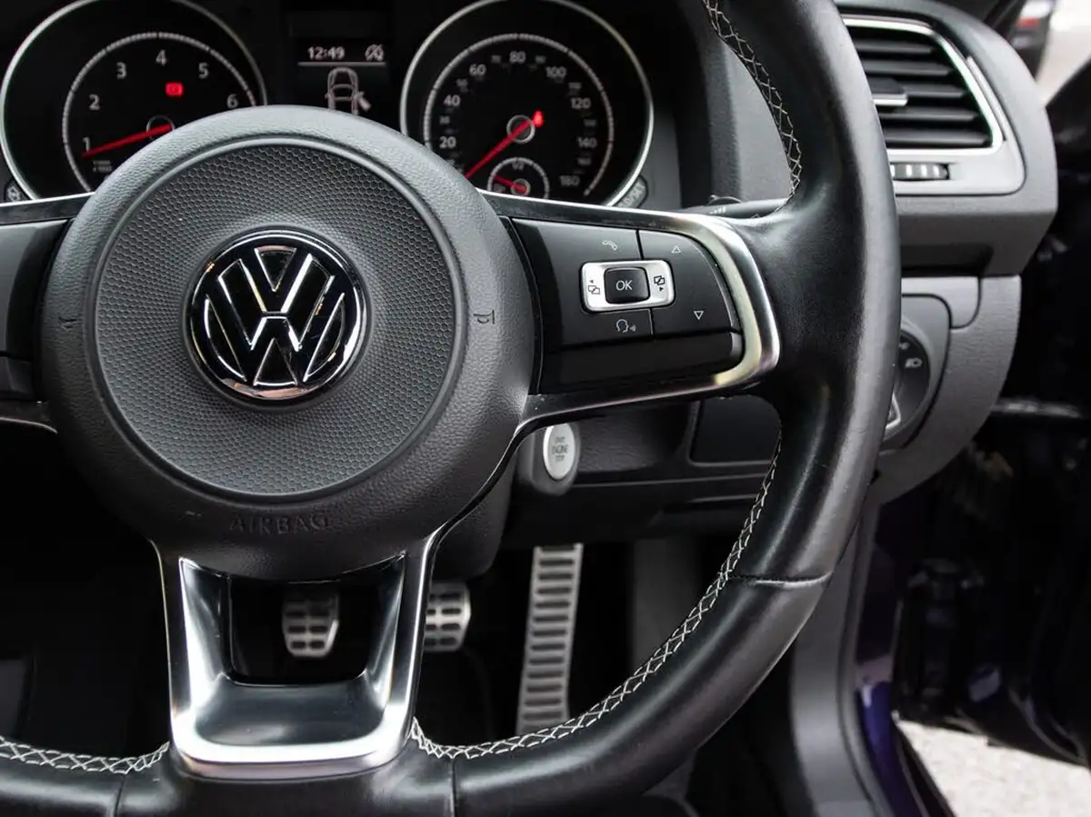 2017-volkswagen-scirocco-14-tsi-gt-ss-big-19