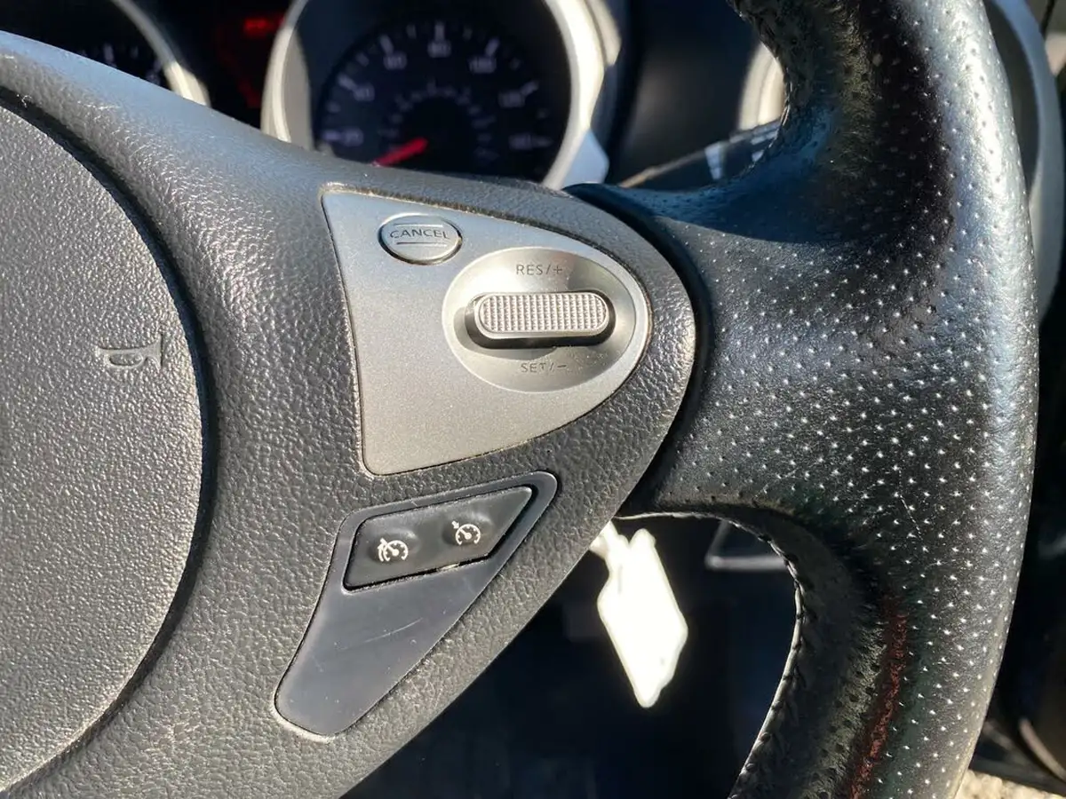 2013-nissan-juke-16-n-tec-1598cc-big-40
