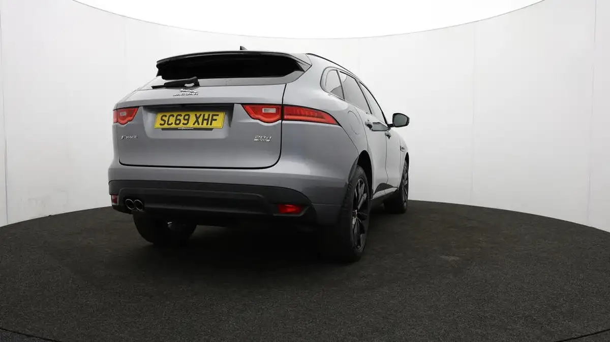 2020-jaguar-f-pace-20-i4d-chequered-flag-180ps-big-72