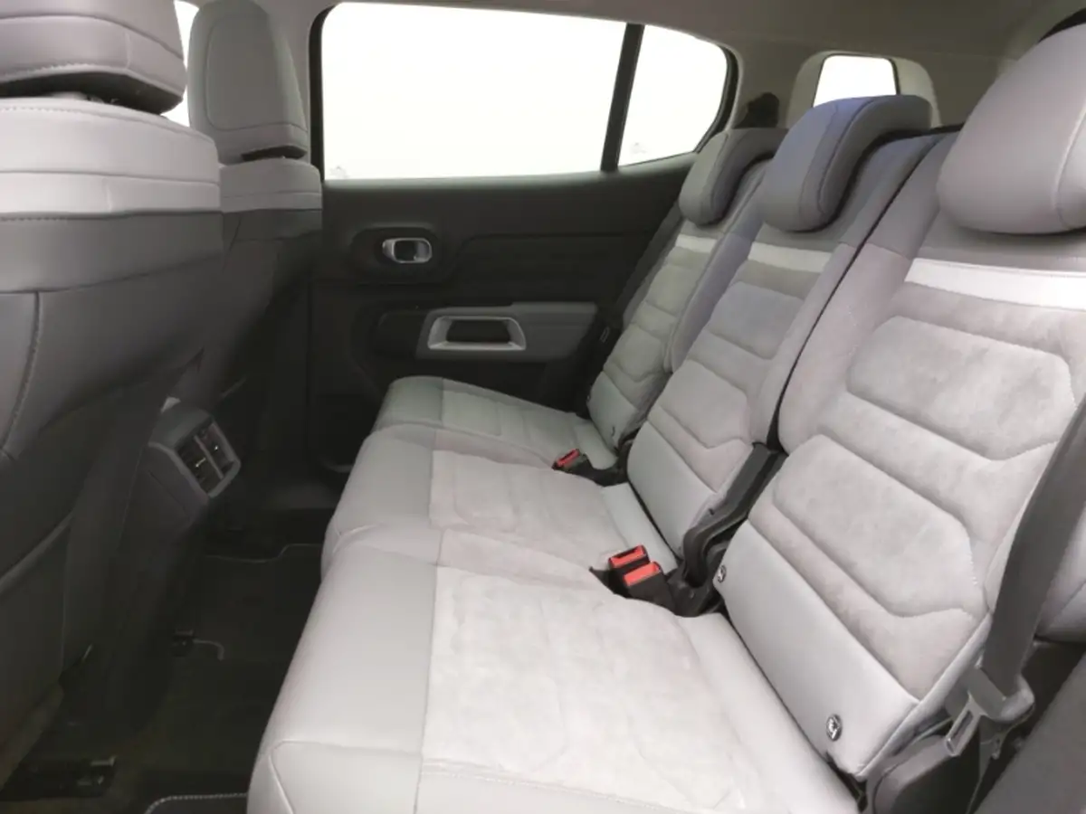 2024-citroen-c5-aircross-16-puretech-e-series-big-5