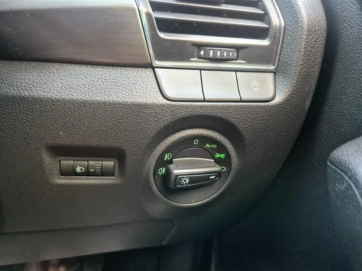 2019-skoda-fabia-10-tsi-se-l-95ps-ss-hatchback-big-28
