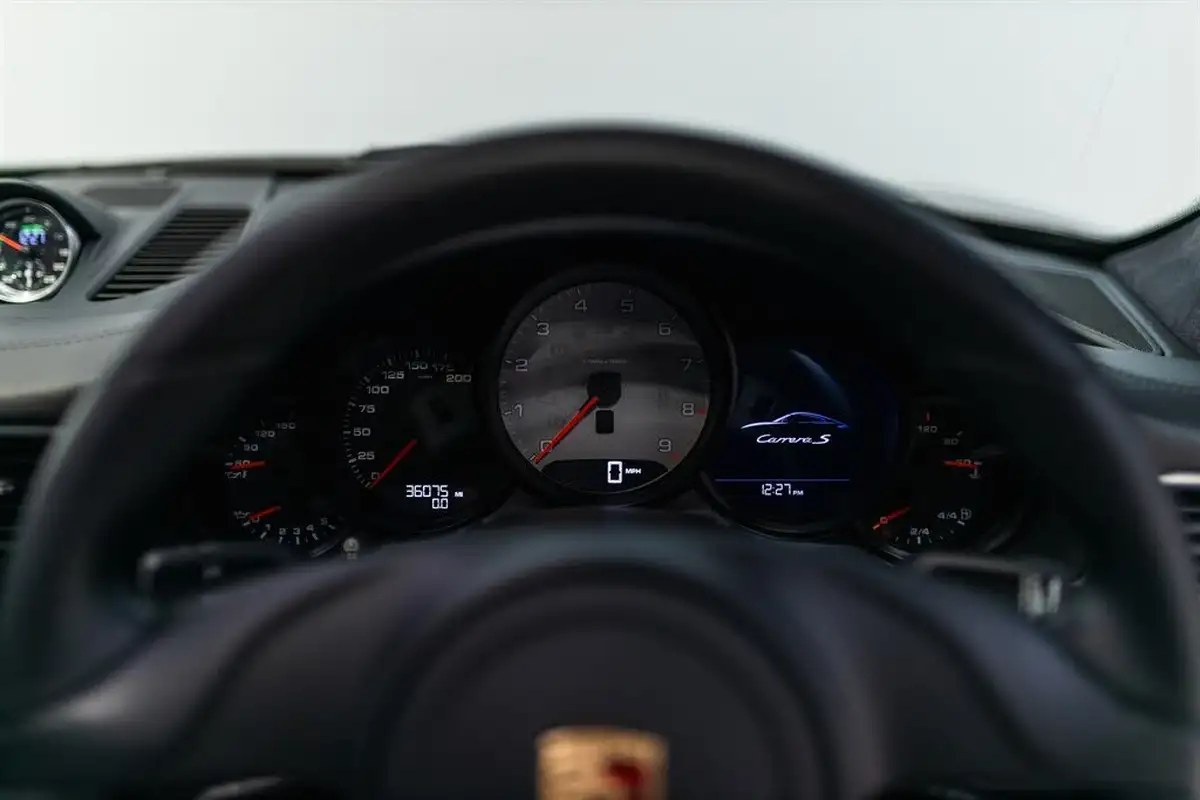 2012-porsche-911-38-carrera-s-400bhp-coupe-big-20