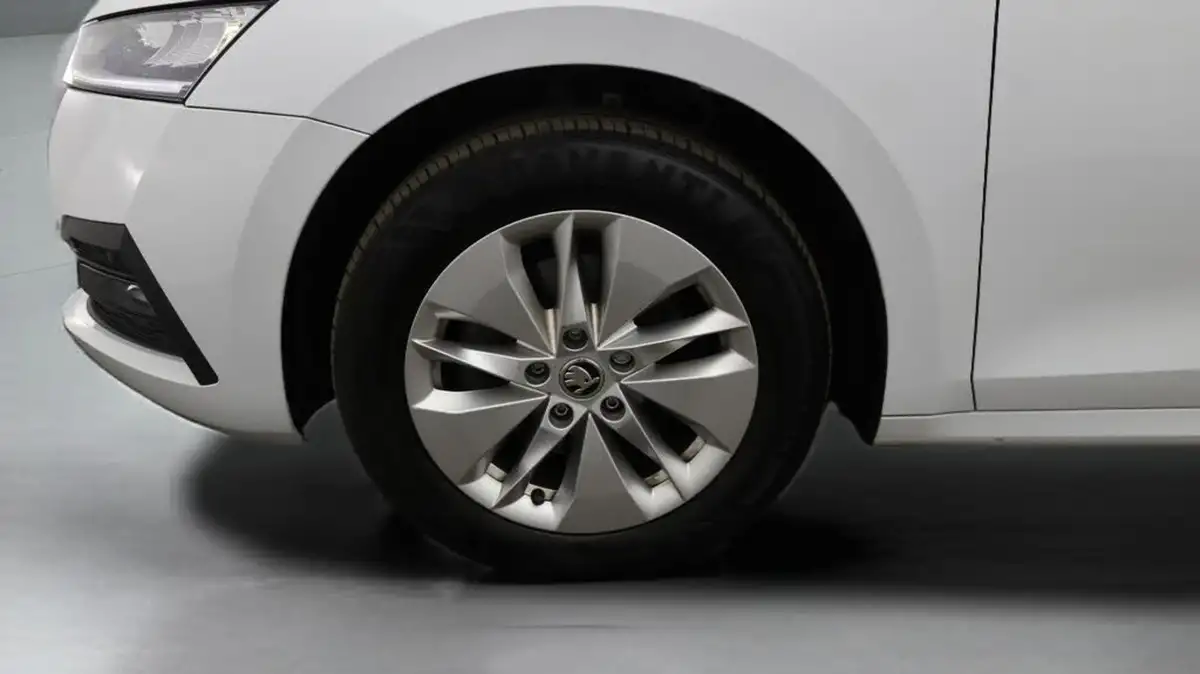 2022-skoda-octavia-10-tsi-se-technology-110ps-estate-big-18