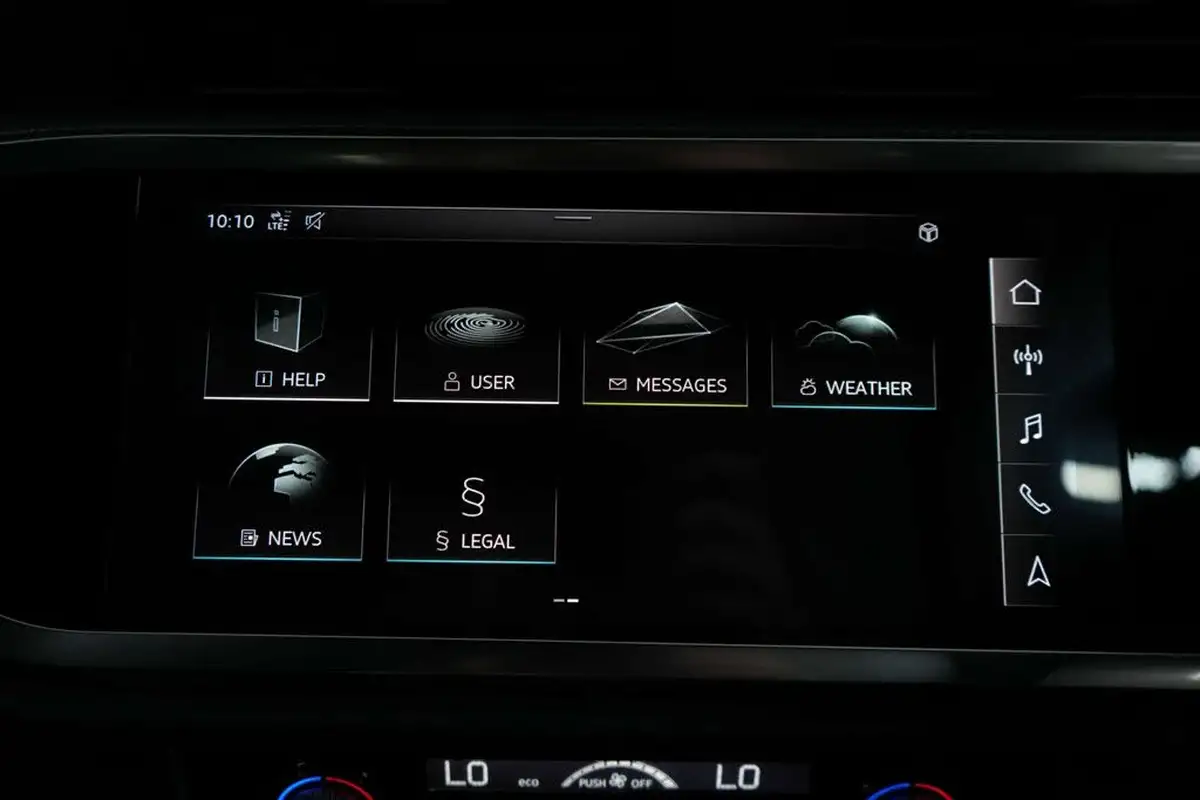 2019-audi-q3-20-40-tfsi-s-line-big-34