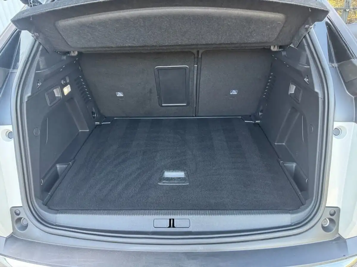 2017-peugeot-3008-suv-20-bluehdi-gt-big-41