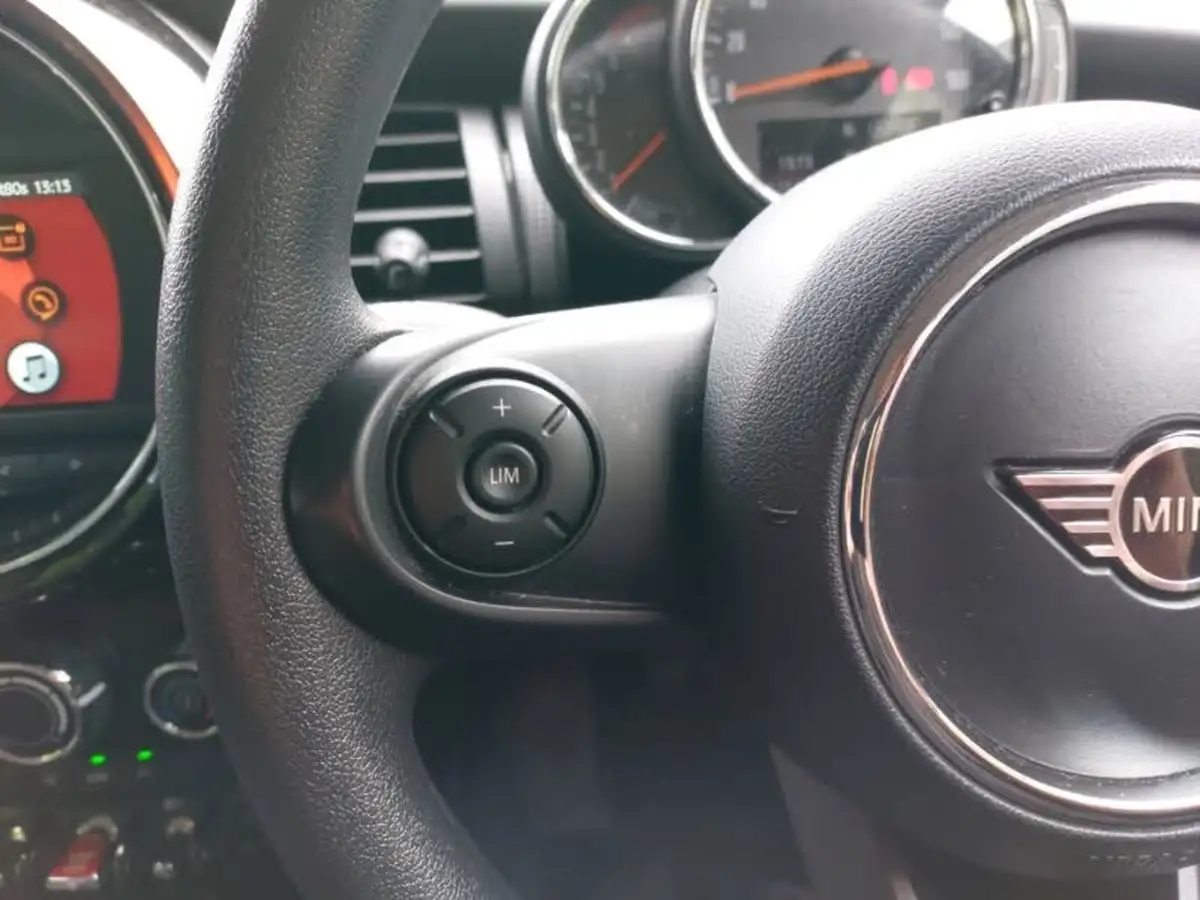2019-mini-cooper-15-cooper-classic-hatchback-5d-big-11