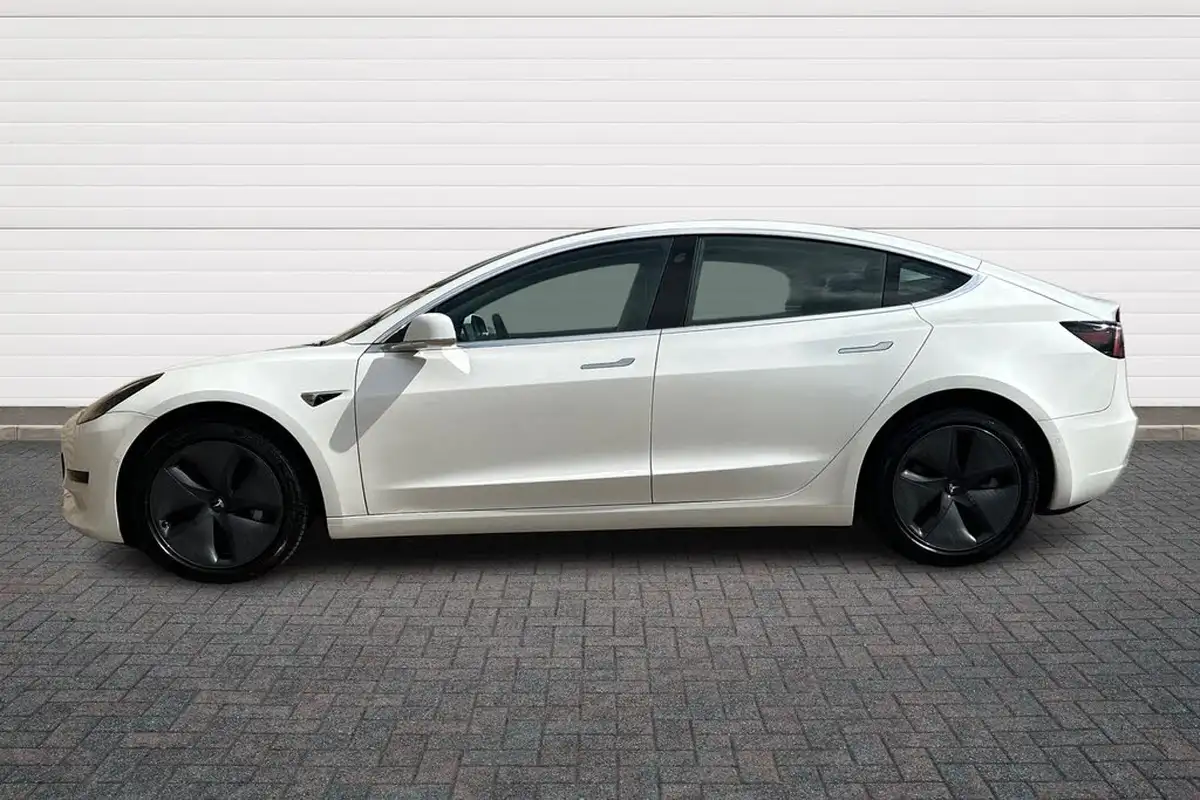 2020-tesla-model-3-e-standard-plus-big-13