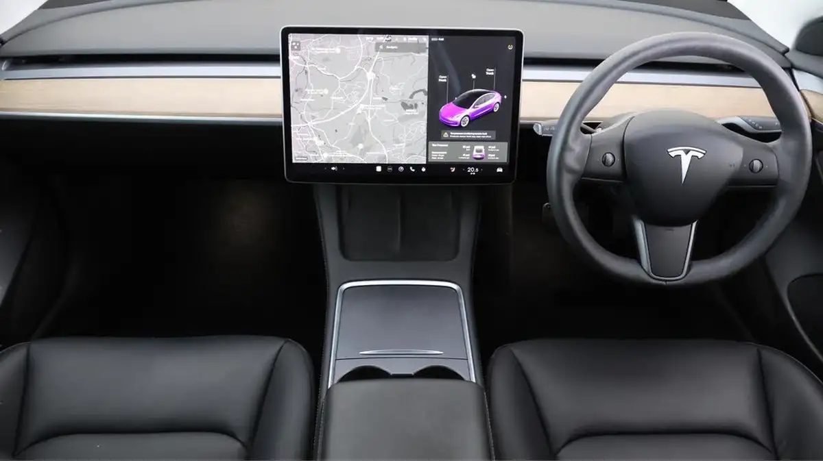2021-tesla-model-3-e-long-range-4x4-big-13