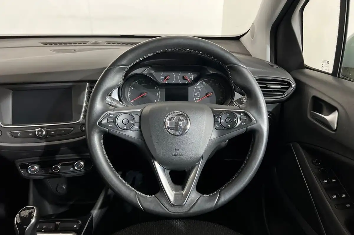 2019-vauxhall-crossland-x-12-se-83ps-big-14