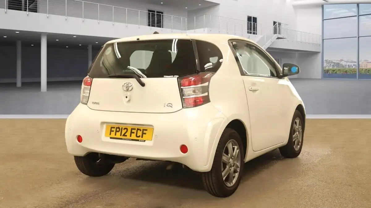 2012-toyota-iq-10-vvt-i-big-3