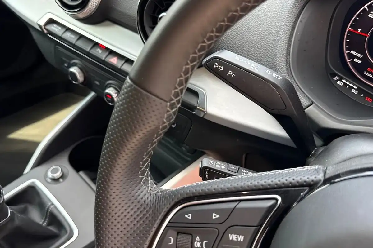 2023-audi-q2-10-30-tfsi-black-edition-big-56