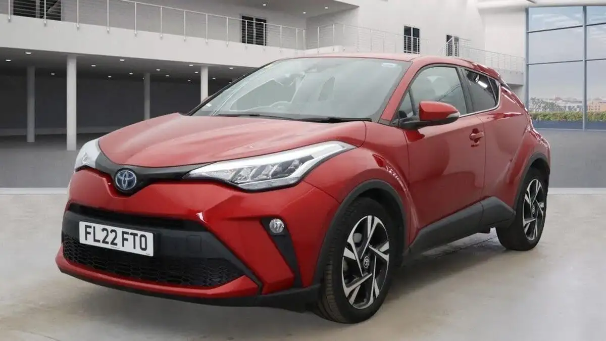 2022-toyota-c-hr-18-vvt-i-design-big-1
