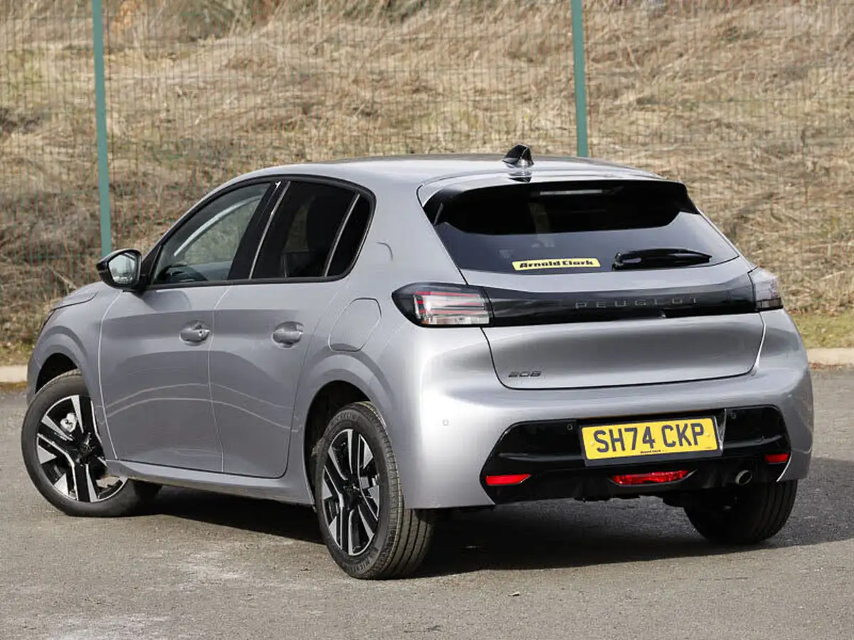 2024-peugeot-208-12-puretech-allure-big-1