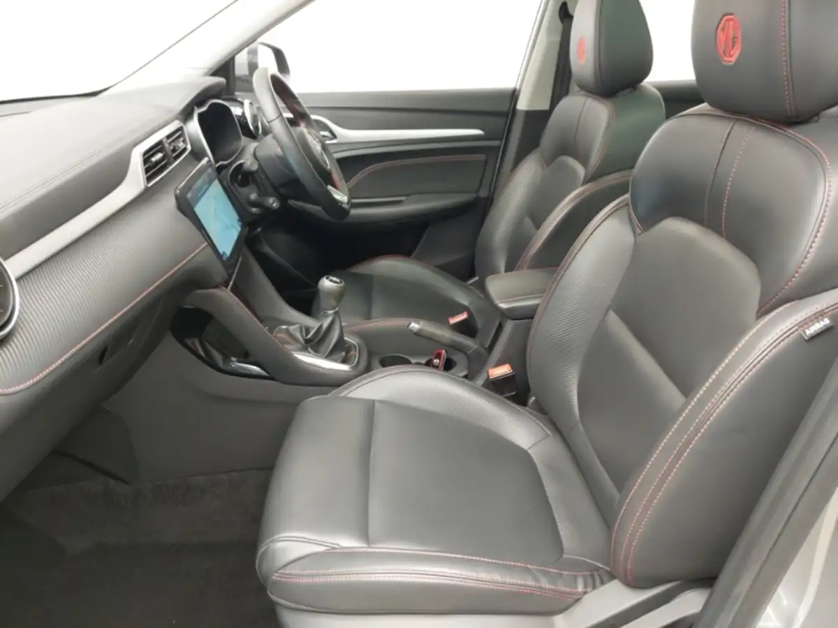 2024-suzuki-swift-12-motion-cvt-big-4