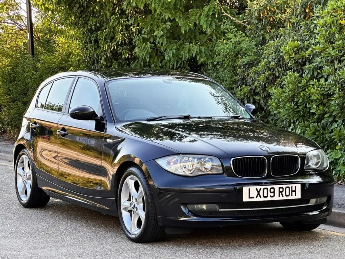2009-bmw-1-series-20td-118d-edition-es-5d-big-0