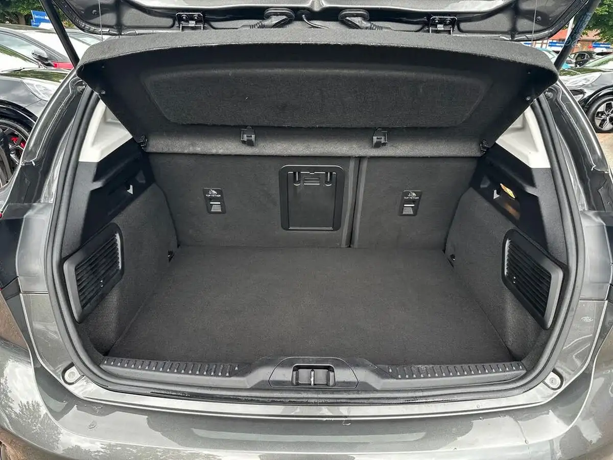 2022-ford-focus-10t-active-vignale-125ps-hybrid-mhev-hatchback-powershift-big-33