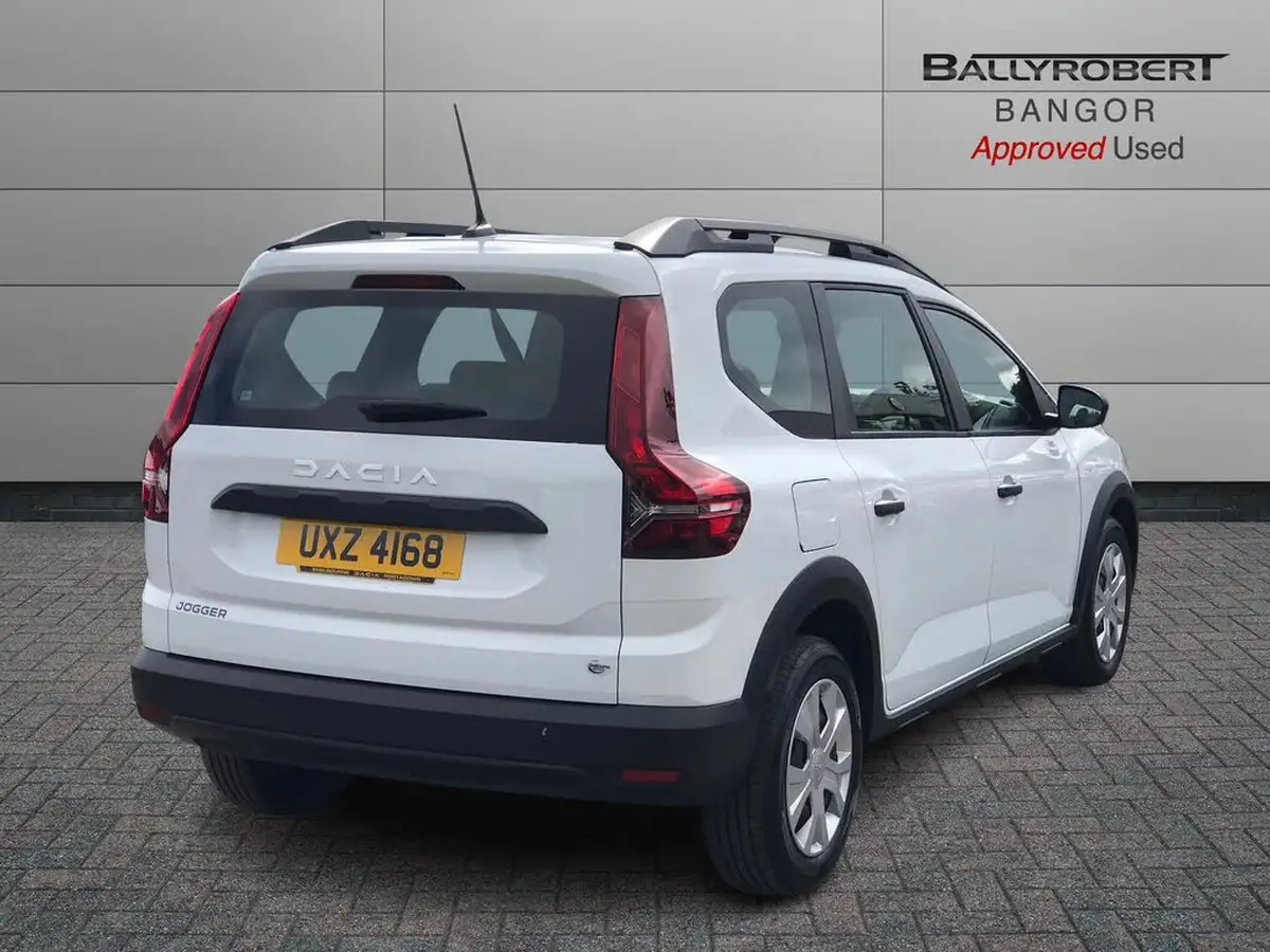 2025-dacia-jogger-10-tce-essential-big-14