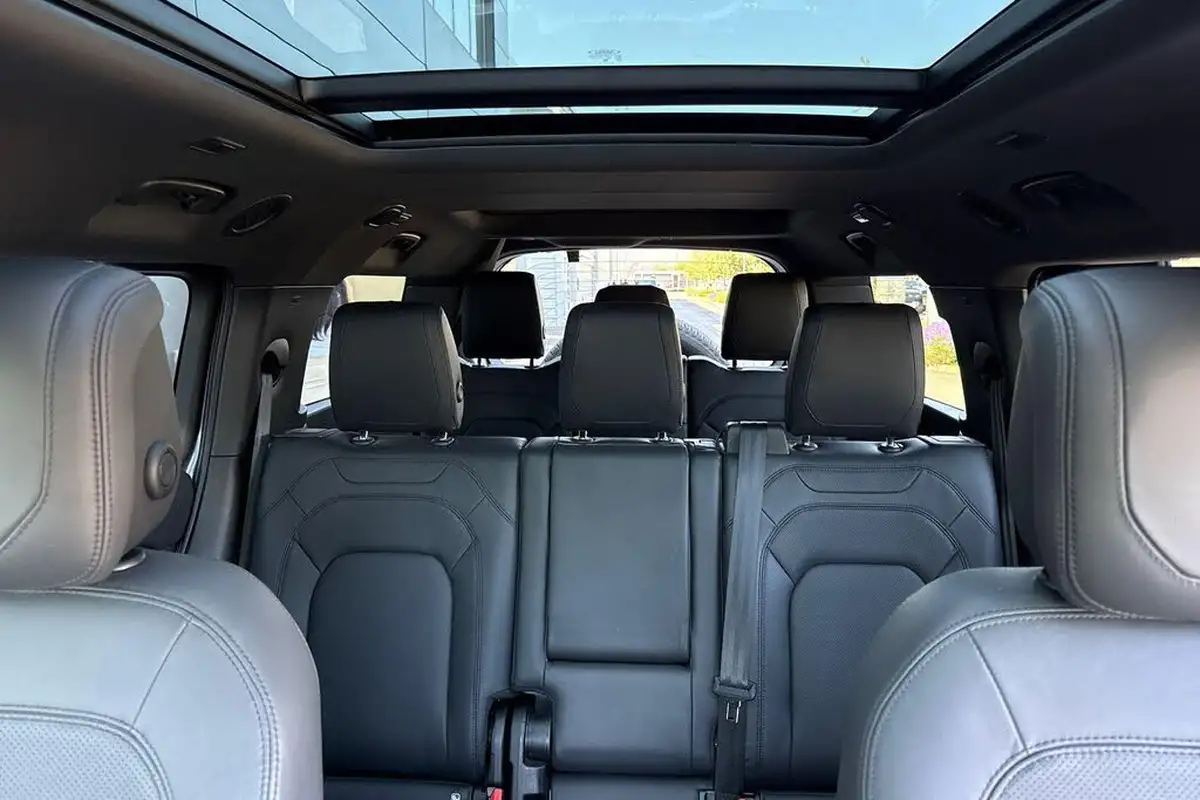 2023-land-rover-110-defender-30-d300-hse-big-43