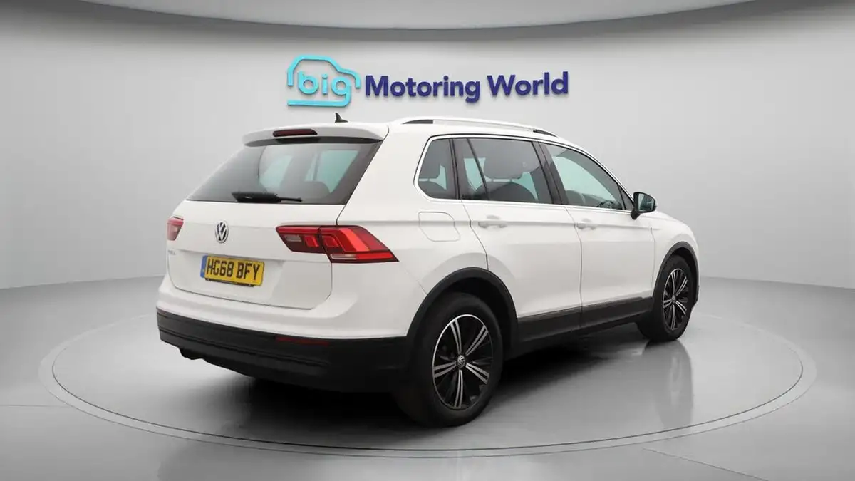 2018-volkswagen-tiguan-14-tsi-se-navigation-125ps-ss-big-7