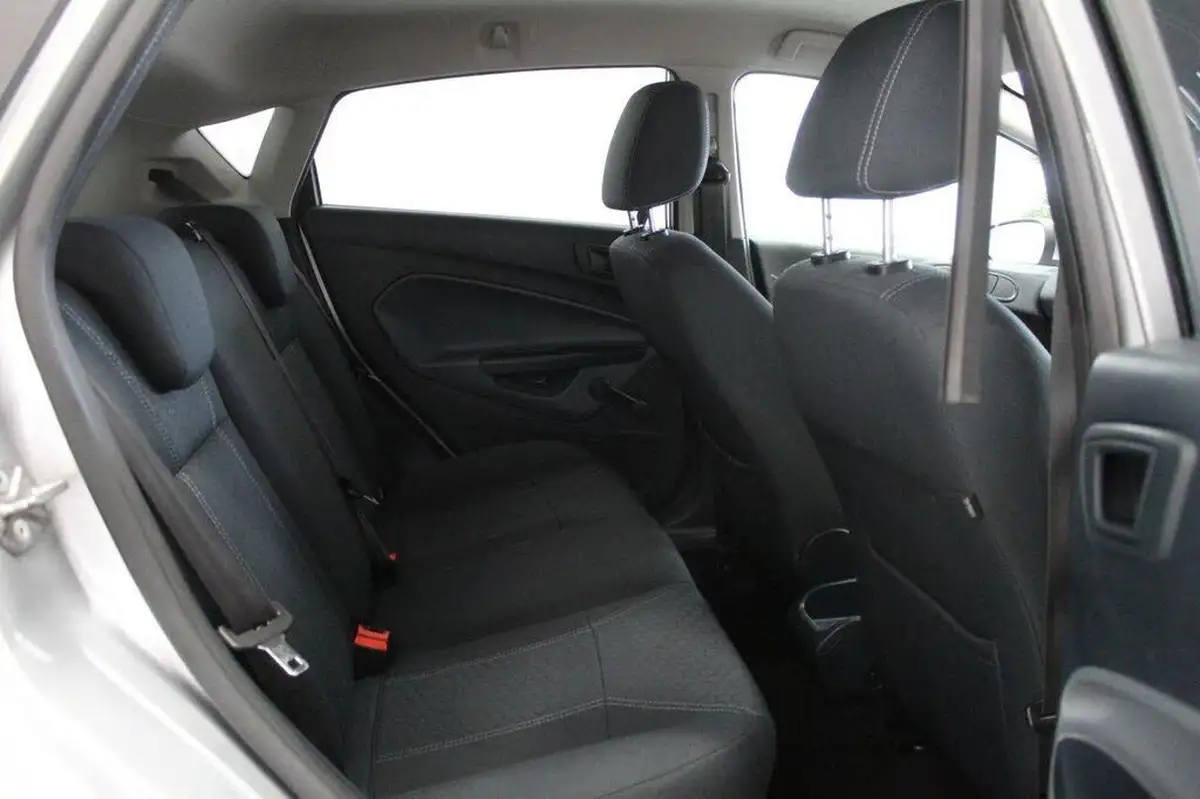 2011-ford-fiesta-16td-titanium-dpf-5d-big-49