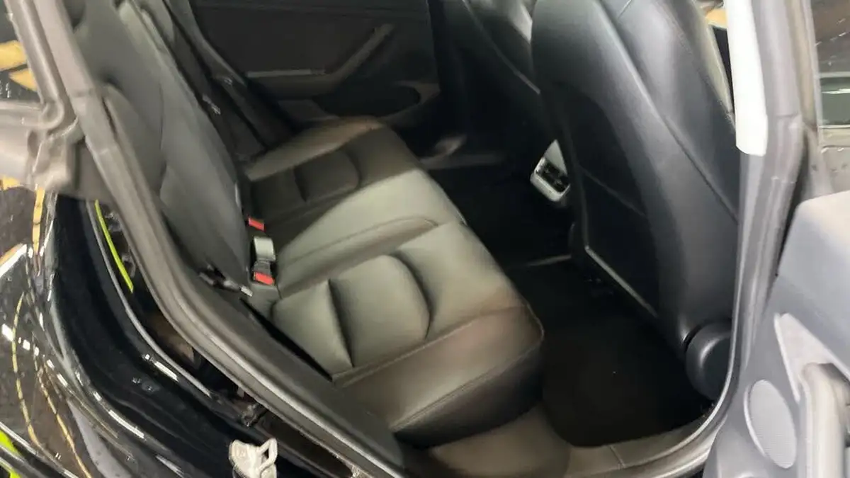 2021-tesla-model-3-e-standard-plus-big-4