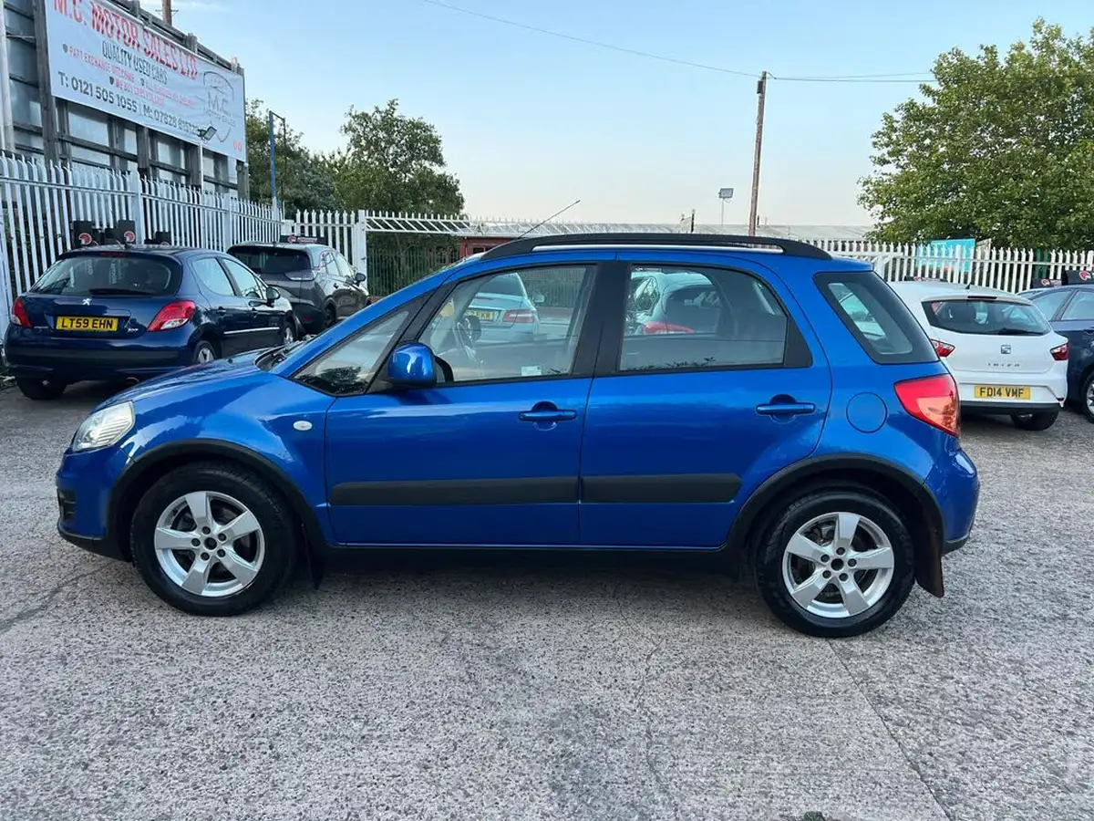 2011-suzuki-sx4-16-sz4-hatchback-5d-auto-big-9