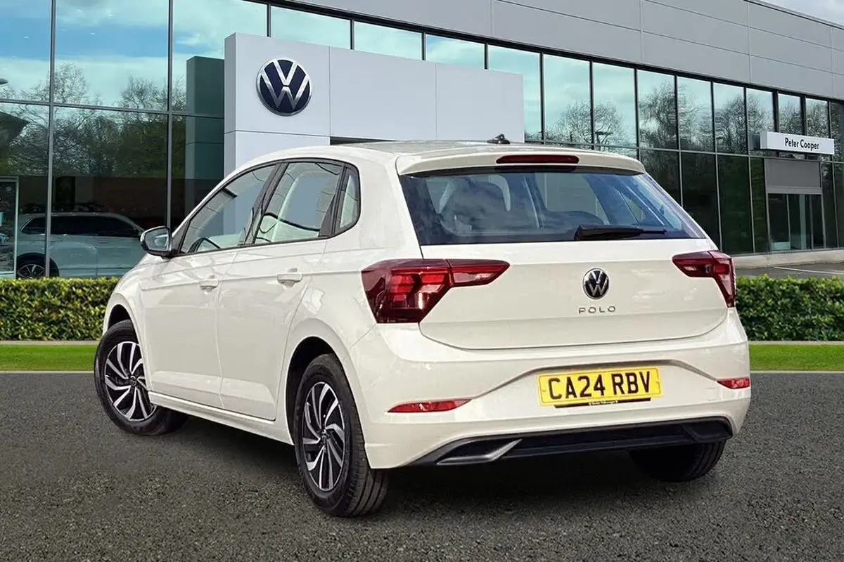 2024-volkswagen-polo-10-tsi-life-big-2