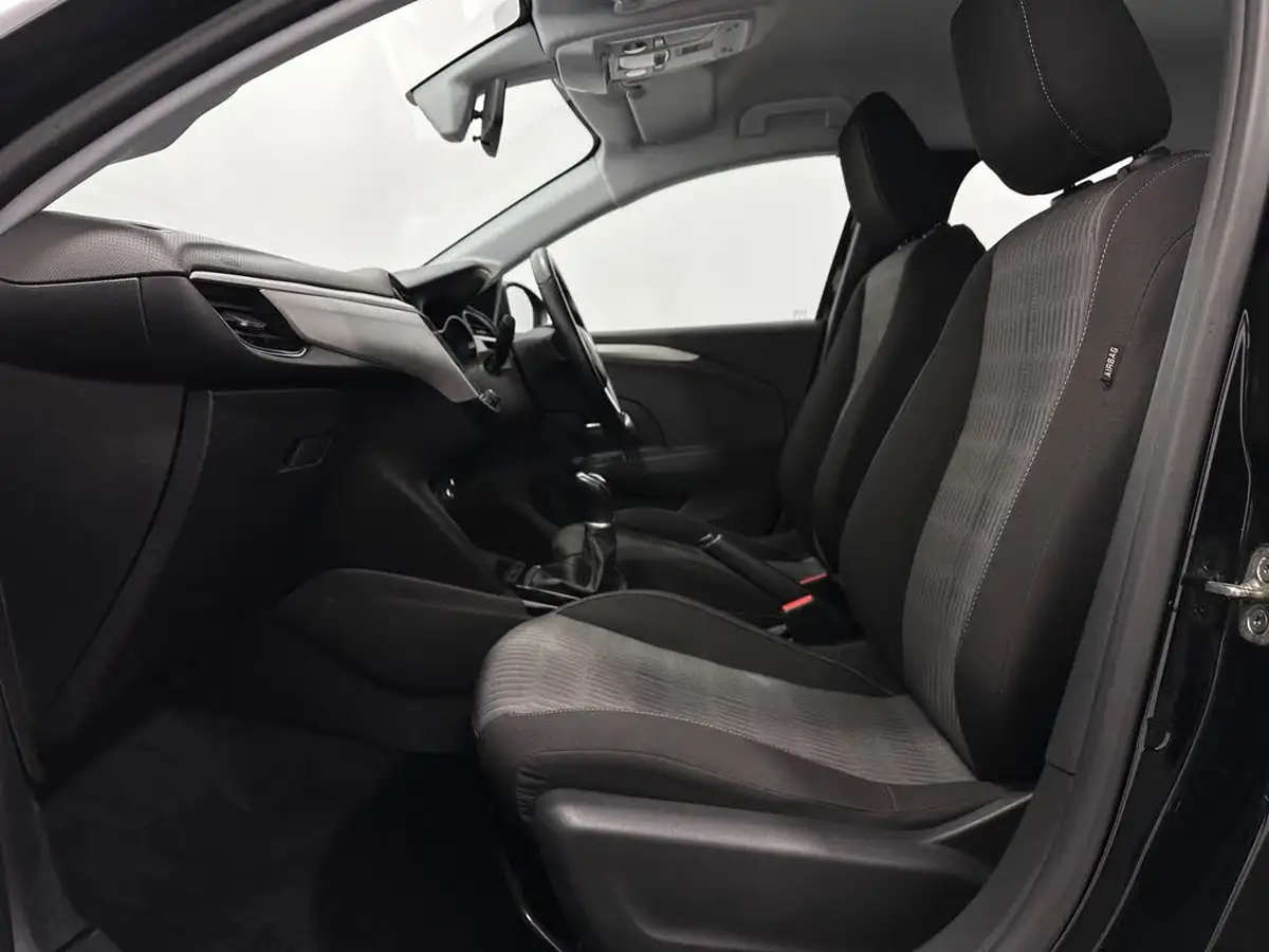 2020-vauxhall-corsa-12i-se-nav-big-30