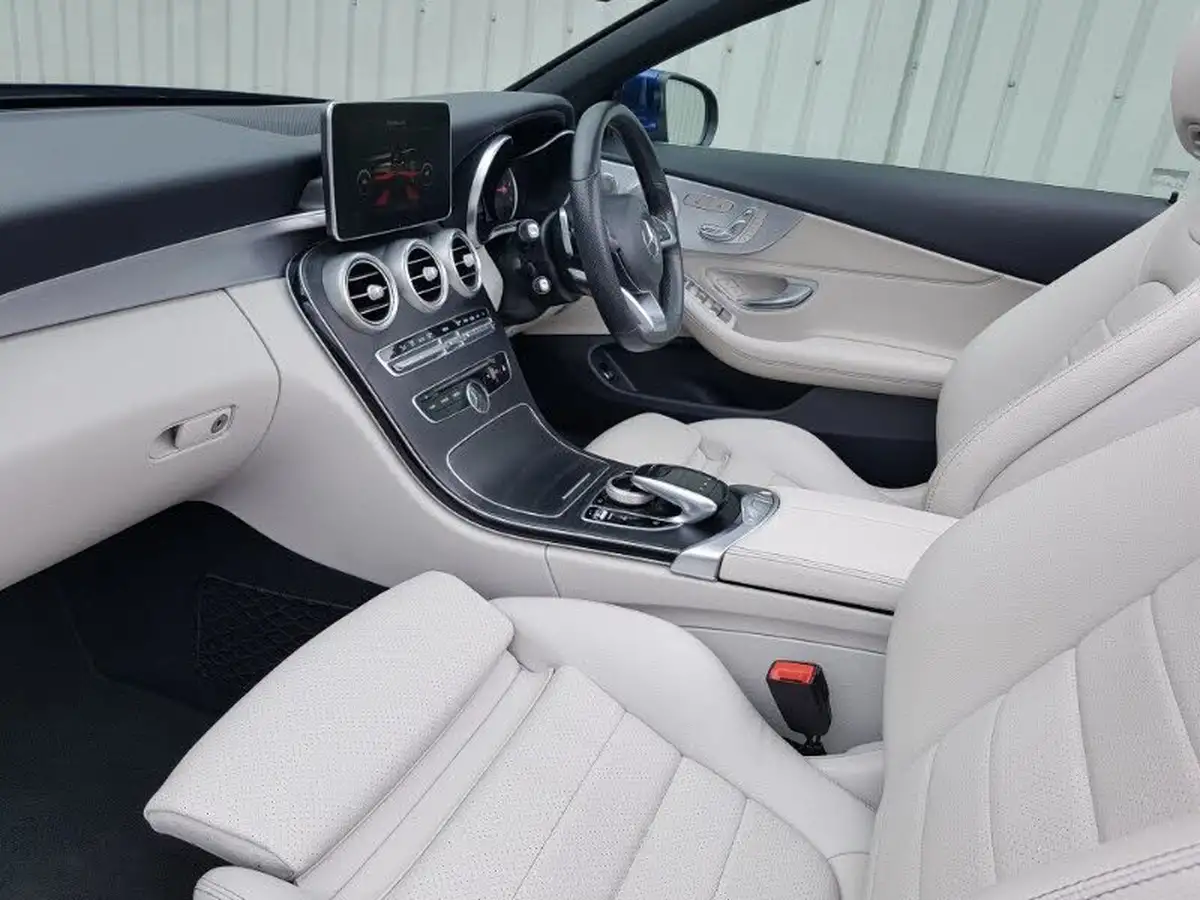 2018-mercedes-benz-c-class-21d-c220d-amg-line-premium-plusss-cabriolet-2d-9g-tronic-plus-big-4