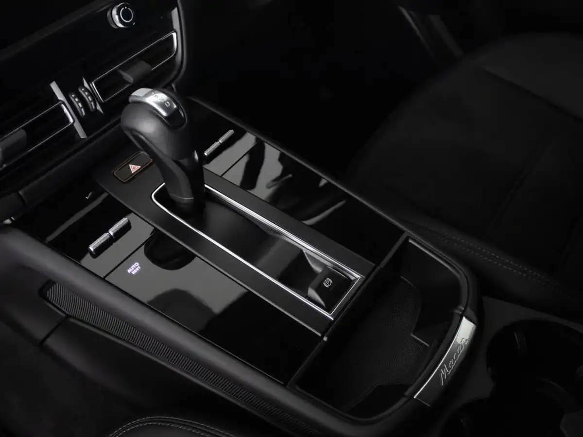 2023-porsche-macan-29-v6-gts-big-55
