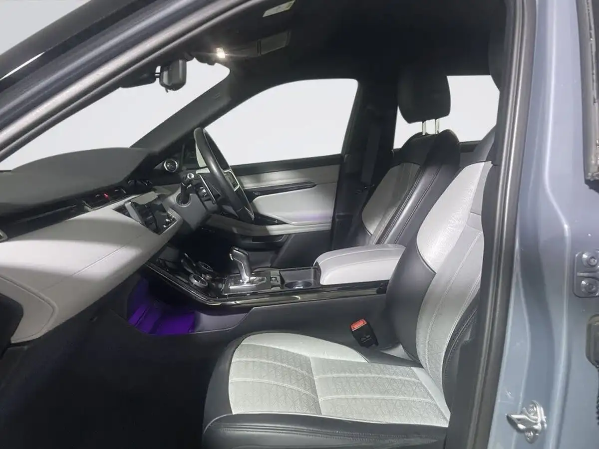 2021-land-rover-range-rover-evoque-15-p300e-r-dynamic-hse-big-11