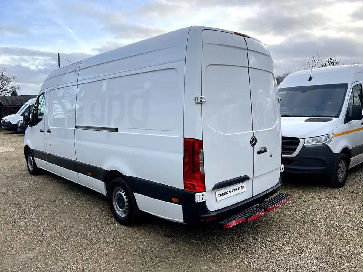2020-mercedes-benz-sprinter-21cdi-314-l2h1-panel-van-rwd-eco-gear-360-big-10