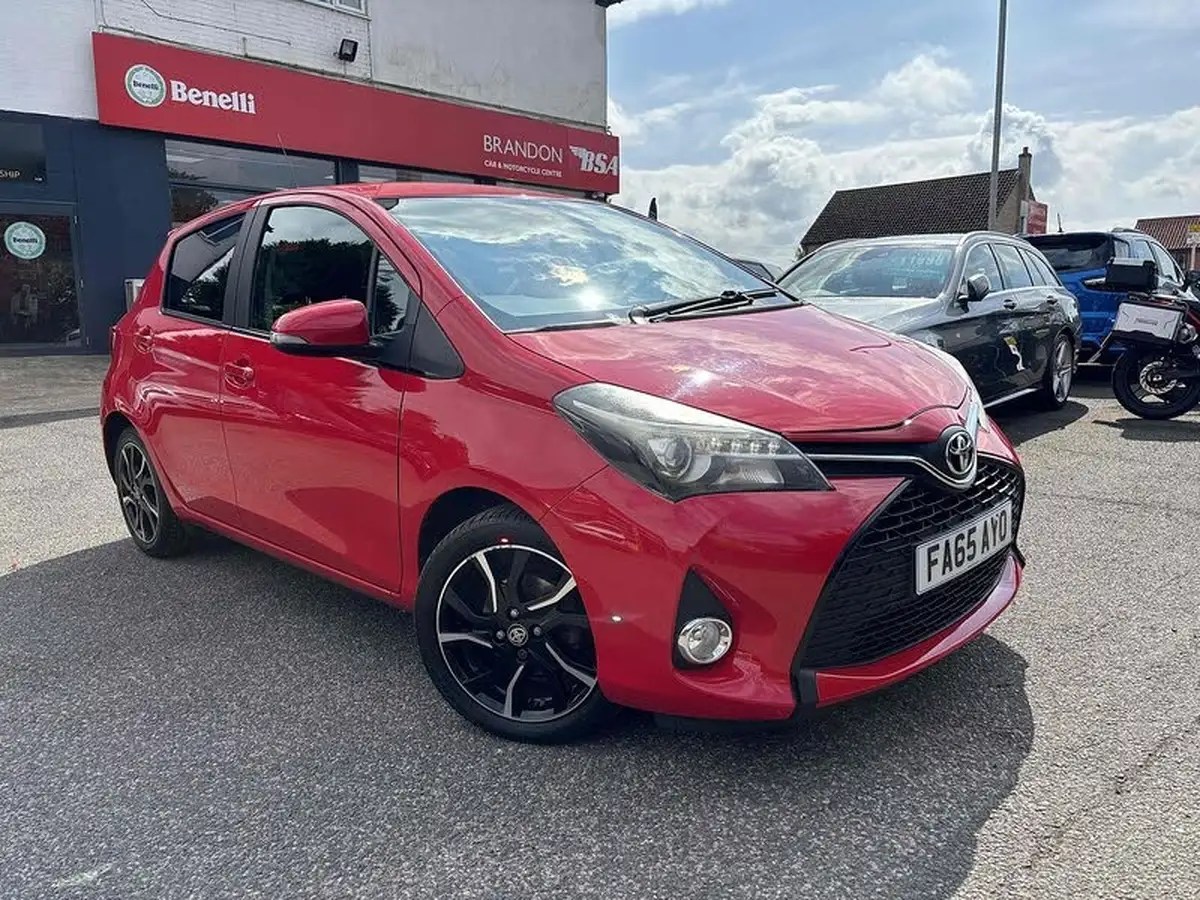 2016-toyota-yaris-133-sport-big-0