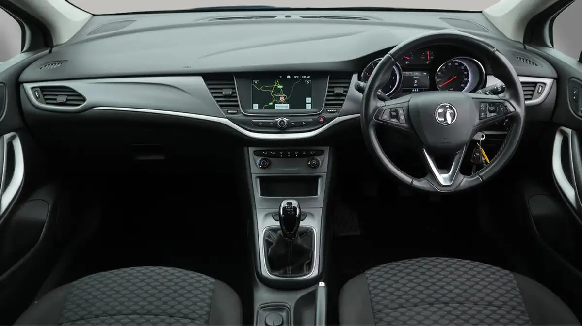 2021-vauxhall-astra-15-turbo-d-business-edition-nav-122ps-estate-big-13