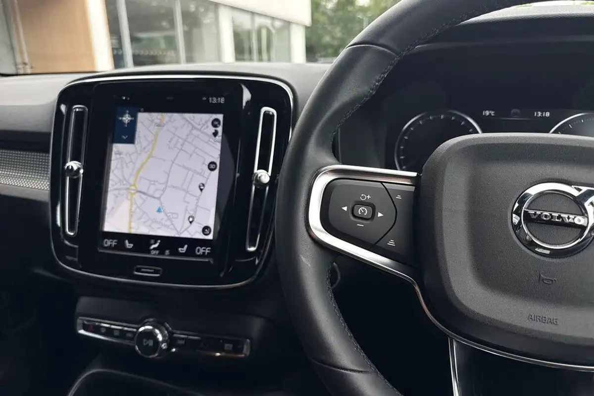 2021-volvo-xc40-20-b4-r-design-pro-194bhp-awd-auto-big-34