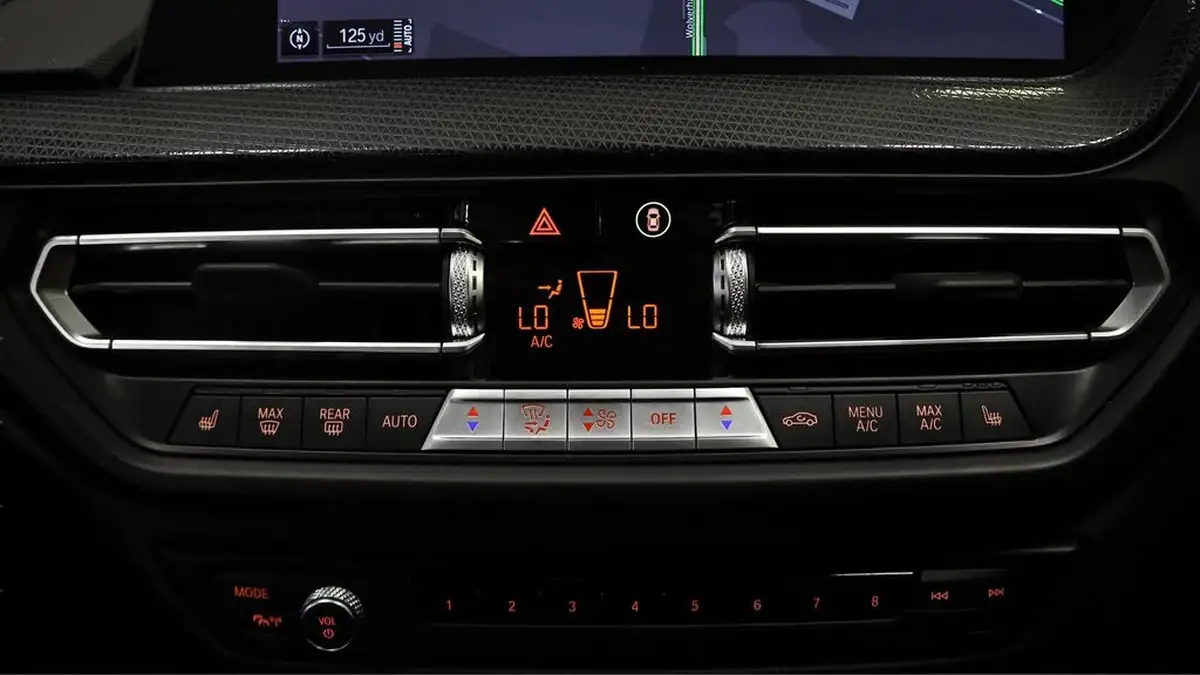 2022-bmw-1-series-15-118i-m-sport-lcp-dct-big-12