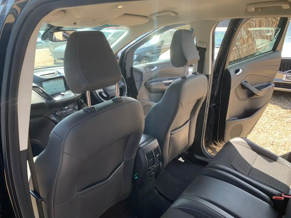 2018-ford-kuga-15tdci-titanium-big-35