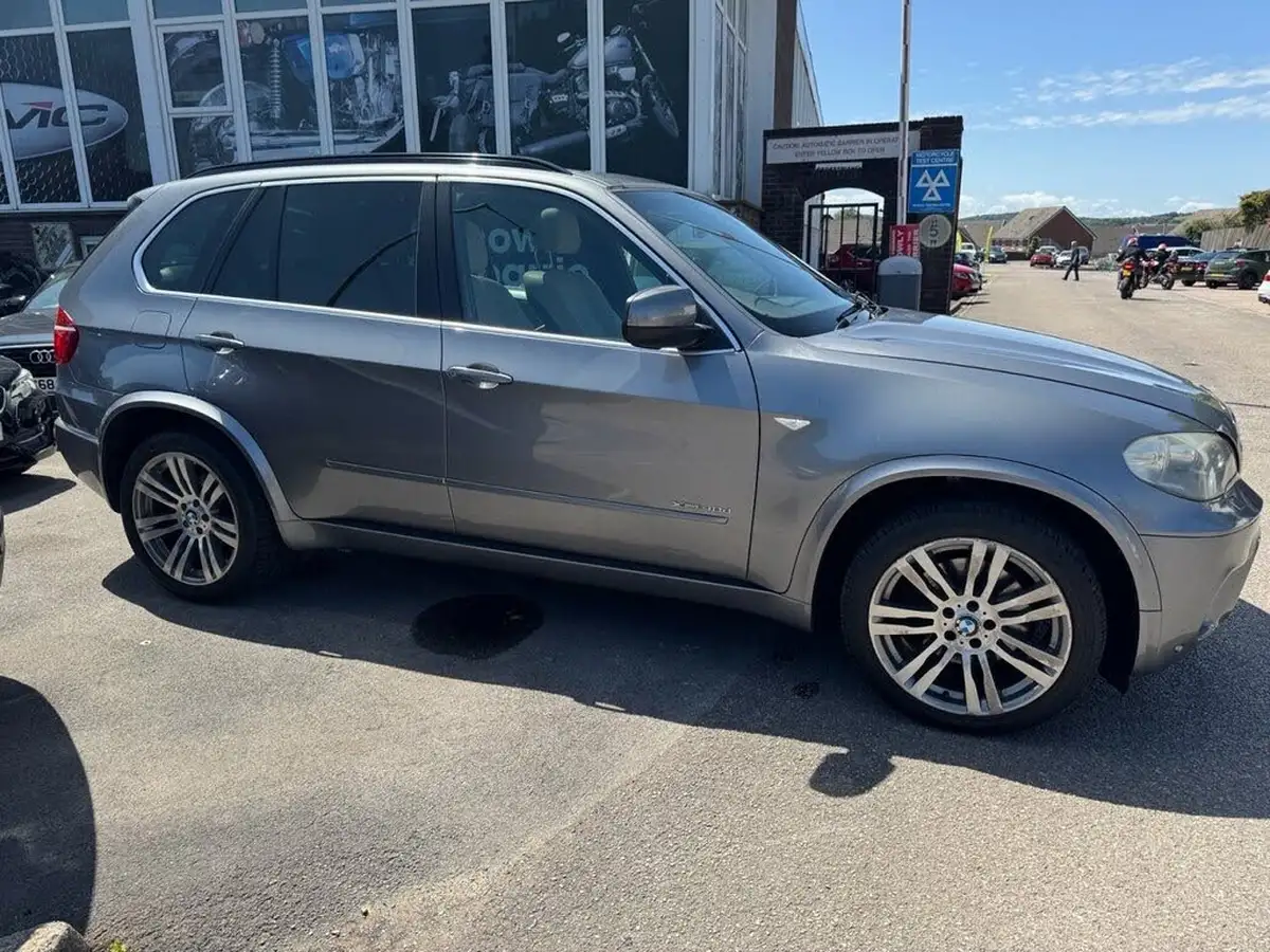 2010-bmw-x5-30td-xdrive40d-m-sport-big-7